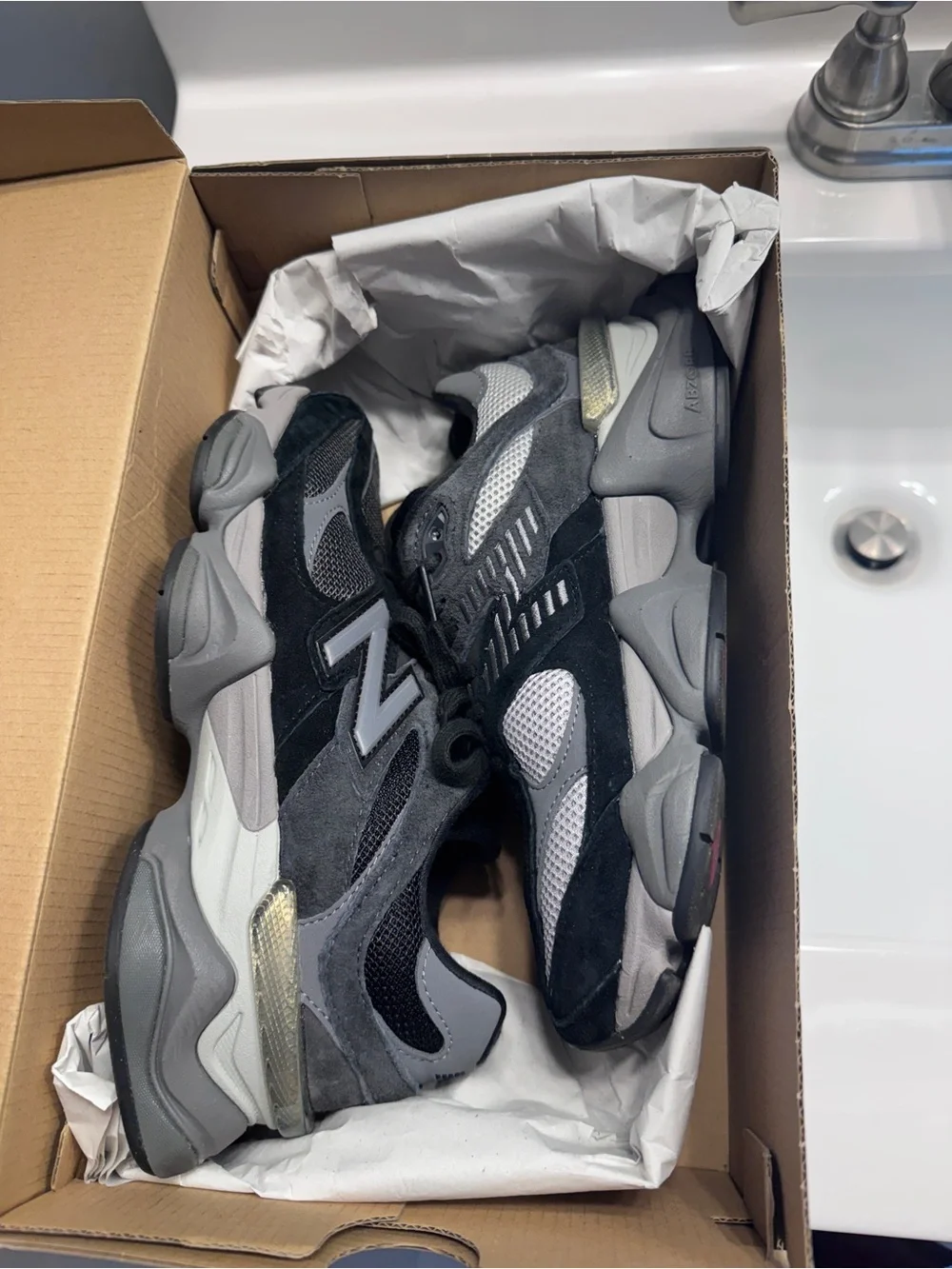 New Balance 9060 Black, Gray Sneakers
